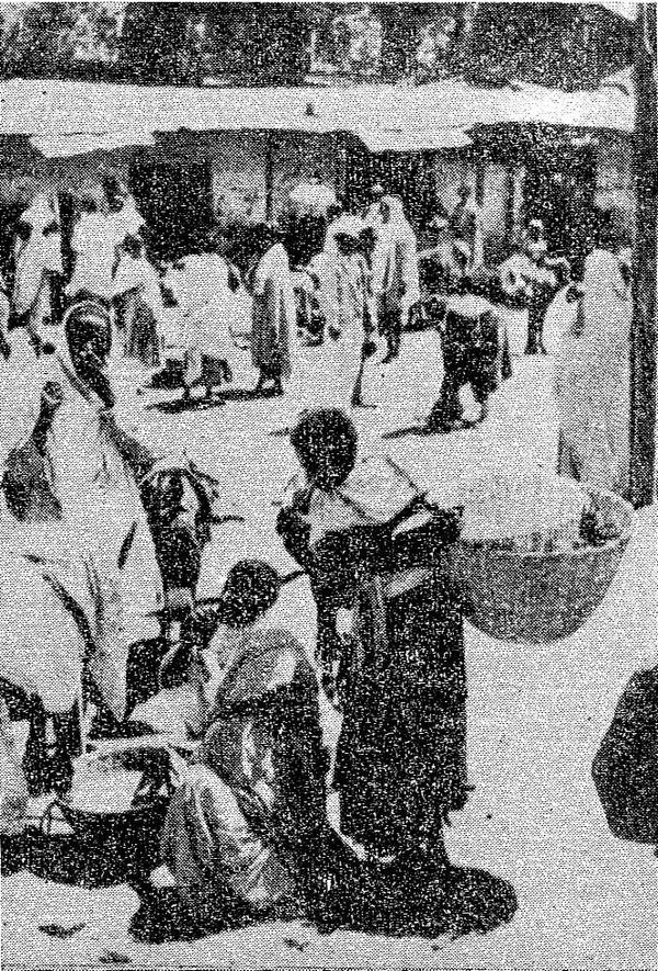 На седмичния пазар бяха дошли всички На седмичния пазар бяха дошли всички